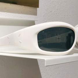 Picture of Gentle Monster Sunglasses _SKUfw65330634fw